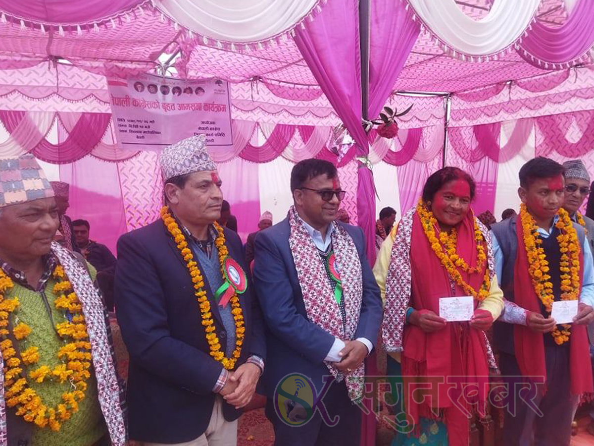 एमालेबाट निर्वाचित बैतडीको शिवनाथकी उपाध्यक्ष चन्द कांग्रेसमा प्रवेश